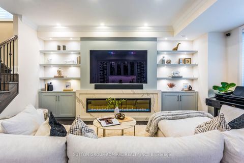 Photo 10 at 25 Cohen Way, Patterson, Vaughan