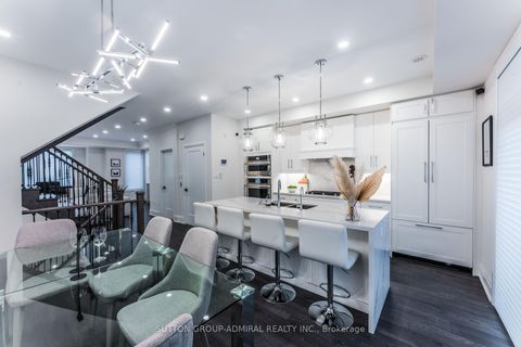 Photo 14 at 25 Cohen Way, Patterson, Vaughan