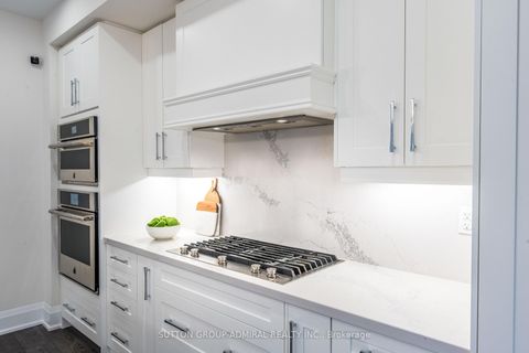 Photo 16 at 25 Cohen Way, Patterson, Vaughan