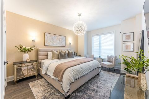 Photo 22 at 25 Cohen Way, Patterson, Vaughan