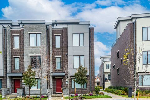 Photo 32 at 25 Cohen Way, Patterson, Vaughan