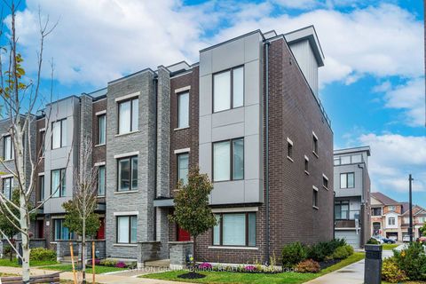 Photo 33 at 25 Cohen Way, Patterson, Vaughan