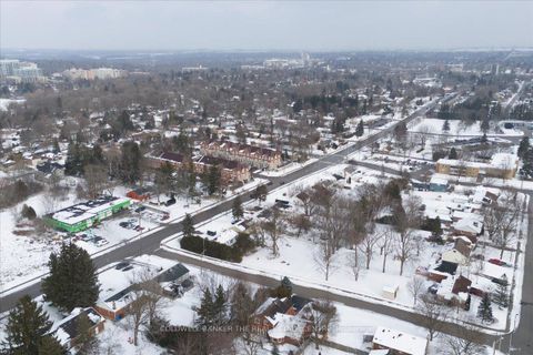 Photo 16 at 104 Eagle Street, Central Newmarket, Newmarket