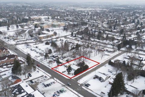 Photo 24 at 104 Eagle Street, Central Newmarket, Newmarket