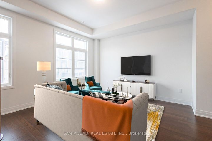 Photo 15 at 90 Salina Street, Streetsville, Mississauga