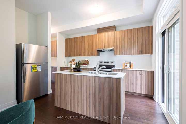 Photo 19 at 90 Salina Street, Streetsville, Mississauga