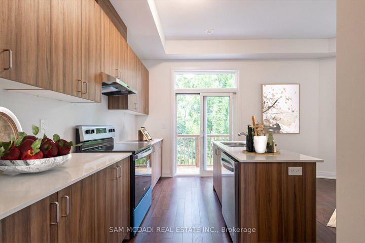 Photo 22 at 90 Salina Street, Streetsville, Mississauga