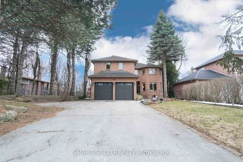 Photo 2 at 107 Arnold Avenue, Yorkhill, Vaughan