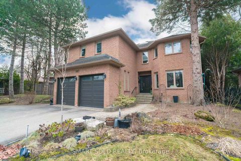 Photo 3 at 107 Arnold Avenue, Yorkhill, Vaughan