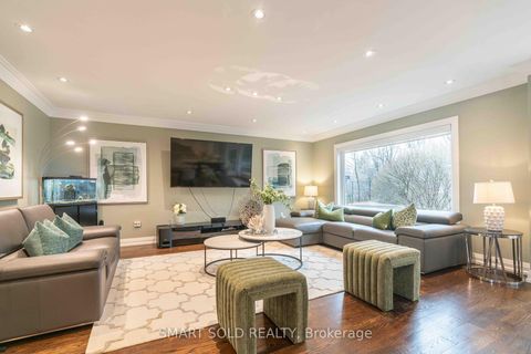 Photo 12 at 107 Arnold Avenue, Yorkhill, Vaughan