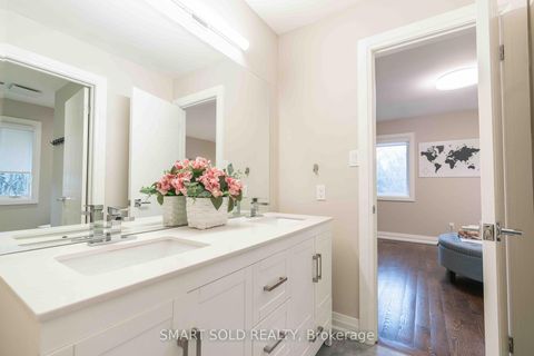 Photo 32 at 107 Arnold Avenue, Yorkhill, Vaughan