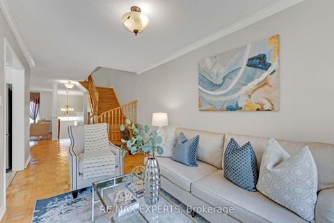 Photo 9 at 61 - 19 Foxchase Avenue, East Woodbridge, Vaughan