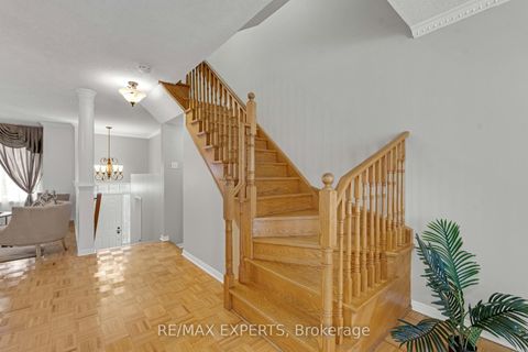 Photo 15 at 61 - 19 Foxchase Avenue, East Woodbridge, Vaughan