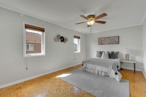 Photo 17 at 61 - 19 Foxchase Avenue, East Woodbridge, Vaughan