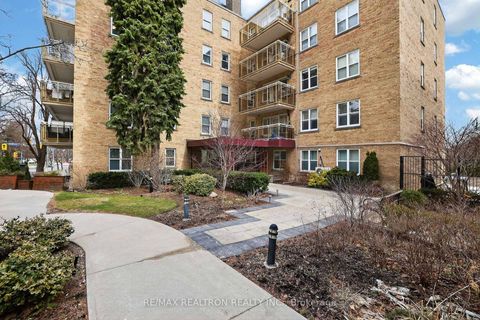 Photo 1 at 106 - 2603 Bathurst Street, Forest Hill North, Toronto