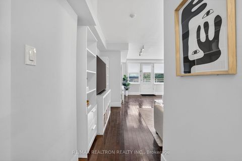 Photo 2 at 106 - 2603 Bathurst Street, Forest Hill North, Toronto