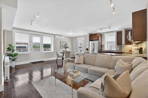 Photo 3 at 106 - 2603 Bathurst Street, Forest Hill North, Toronto