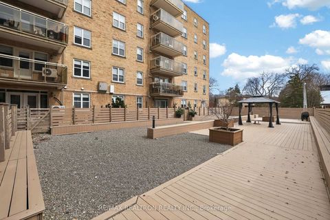 Photo 28 at 106 - 2603 Bathurst Street, Forest Hill North, Toronto