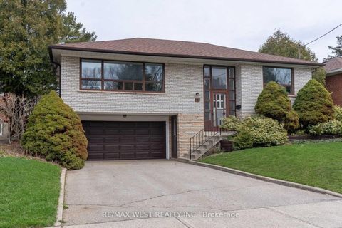 Photo 0 at 29 Fulwell Crescent, York University Heights, Toronto