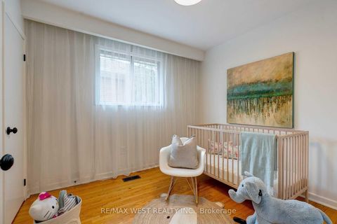 Photo 15 at 29 Fulwell Crescent, York University Heights, Toronto
