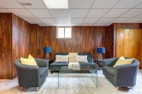 Photo 18 at 29 Fulwell Crescent, York University Heights, Toronto