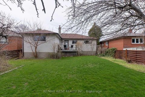 Photo 25 at 29 Fulwell Crescent, York University Heights, Toronto
