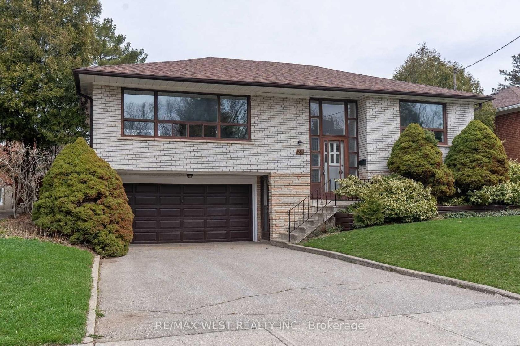 29 Fulwell Crescent, York University Heights, Toronto 