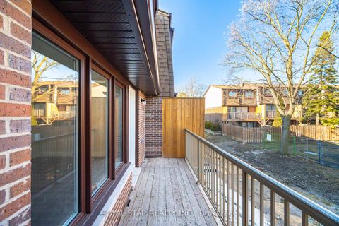 Photo 3 at 3 - 11 Plaisance Road, North Richvale, Richmond Hill