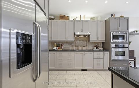 Photo 7 at 26 Corsham Drive, Brooklin, Whitby