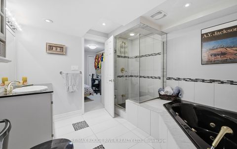 Photo 34 at 26 Corsham Drive, Brooklin, Whitby