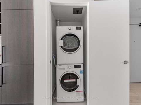 Photo 26 at 1711 - 55 Mercer Street, Waterfront Communities C1, Toronto