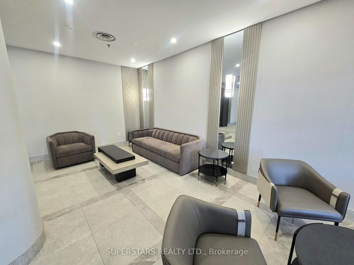 Photo 5 at 909 - 115 Omni Drive, Bendale, Toronto