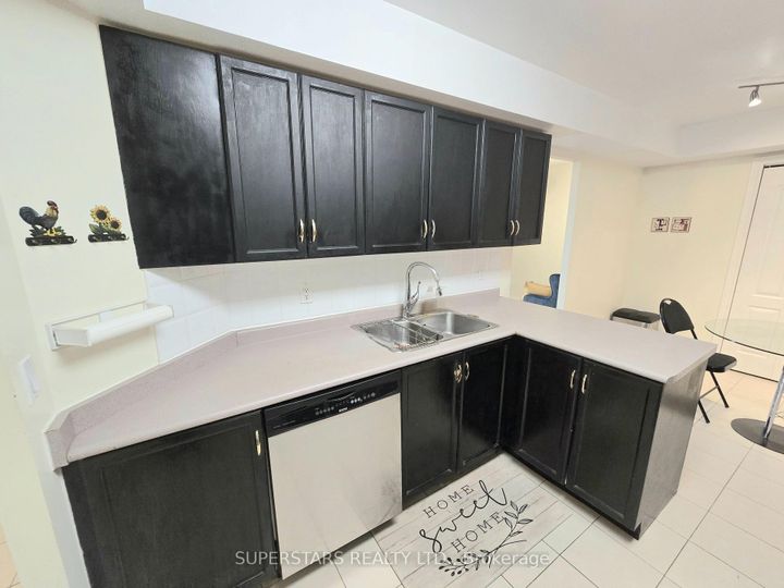 Photo 15 at 909 - 115 Omni Drive, Bendale, Toronto