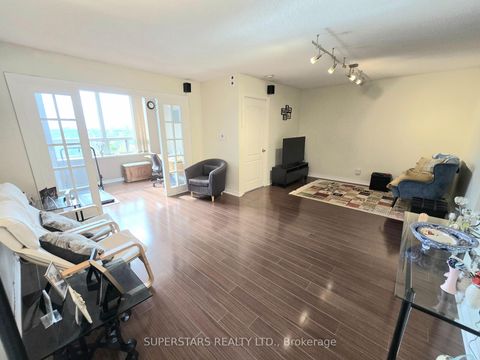 Photo 9 at 909 - 115 Omni Drive, Bendale, Toronto