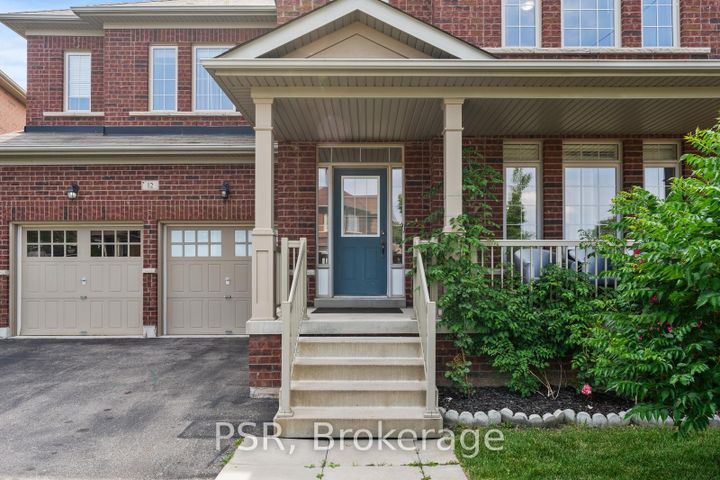 Photo 4 at 12 Danfield Court, Credit Valley, Brampton