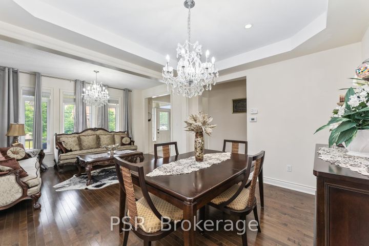 Photo 6 at 12 Danfield Court, Credit Valley, Brampton