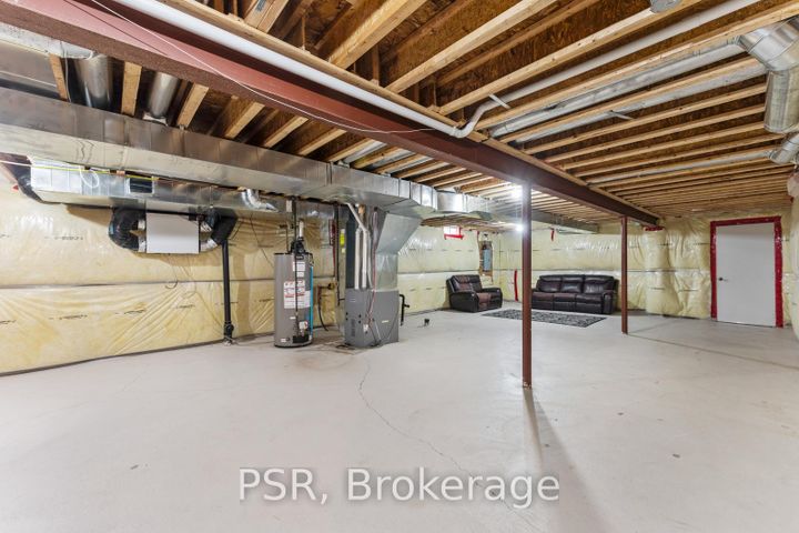 Photo 22 at 12 Danfield Court, Credit Valley, Brampton