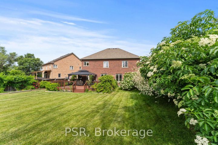 Photo 26 at 12 Danfield Court, Credit Valley, Brampton