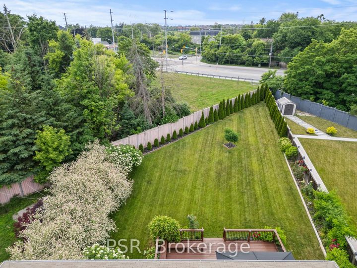 Photo 30 at 12 Danfield Court, Credit Valley, Brampton