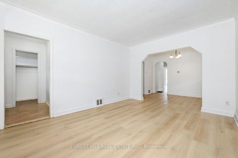 Photo 16 at 667 Pharmacy Avenue, Birchmount, Toronto