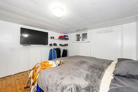 Photo 21 at 667 Pharmacy Avenue, Birchmount, Toronto