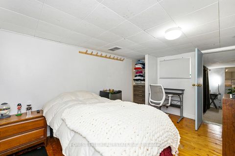 Photo 22 at 667 Pharmacy Avenue, Birchmount, Toronto