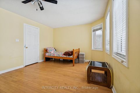 Photo 25 at 25 Meyer Avenue, East Bayfield, Barrie