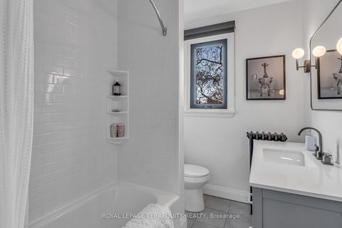 Photo 14 at 14 Eighth Street, New Toronto, Toronto