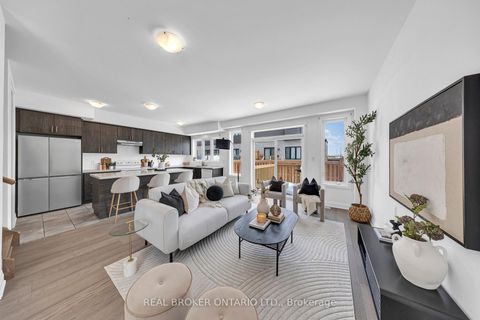 Photo 9 at 48 Barnyard Trail, Rural Barrie Southeast, Barrie