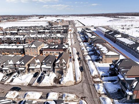 Photo 41 at 48 Barnyard Trail, Rural Barrie Southeast, Barrie