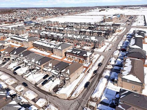 Photo 46 at 48 Barnyard Trail, Rural Barrie Southeast, Barrie