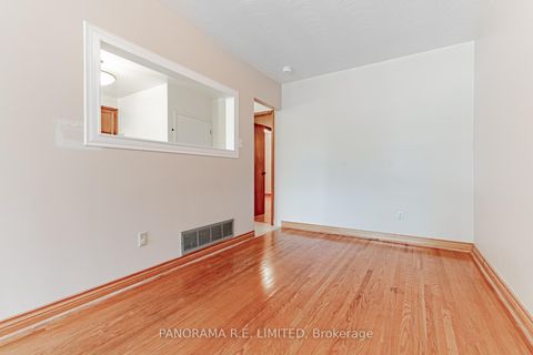 Photo 6 at 53 Vanguard Drive, City Centre West, Toronto