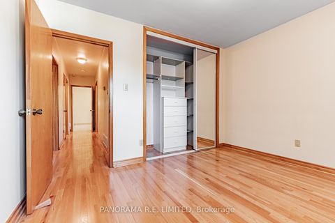 Photo 13 at 53 Vanguard Drive, City Centre West, Toronto