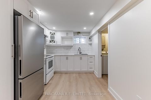 Photo 25 at 53 Vanguard Drive, City Centre West, Toronto